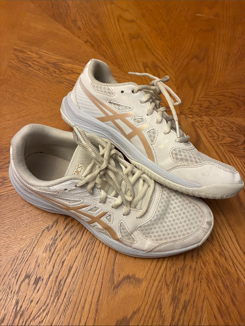 ASICS Women's White Volleyball Shoes